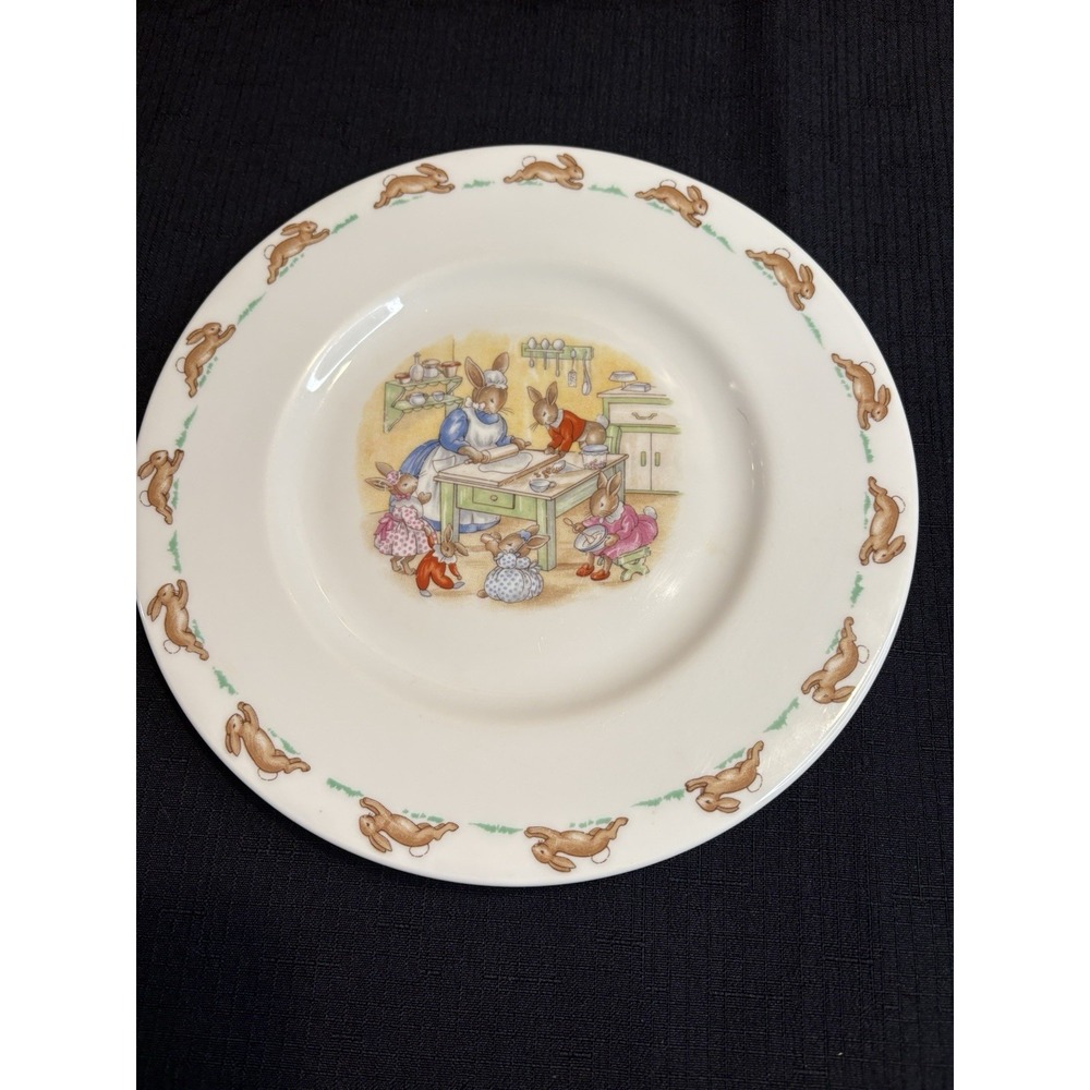 Royal Doulton Bunnykins Baking Albion Shape 8in Bone China Salad Plate 1984
